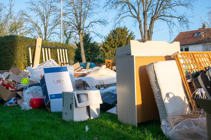 Junk Removal in Fontana