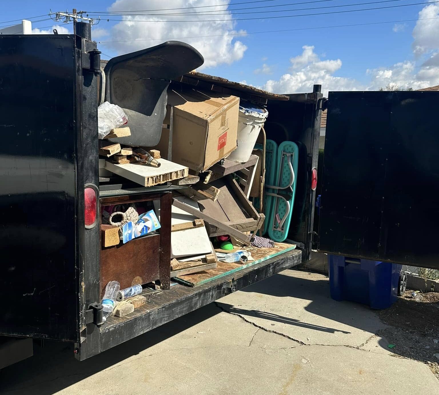 Home Cleanout Services: The Simple Solution for Stress-Free Property Cleanups